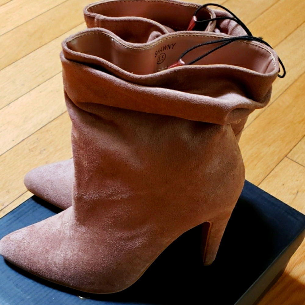 So Me short boot